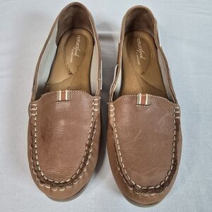Naturalizer "Astonish" womens_cushioned slipon loafers size 9.5 in Brown